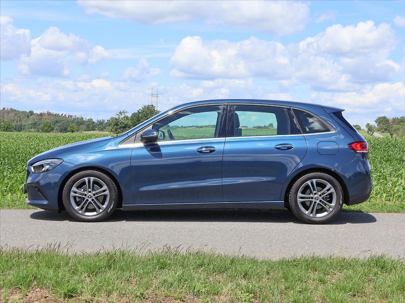 Mercedes-Benz Třídy B 2,0 200d 110kW Aut. LED CZ - fotka 4 z 38