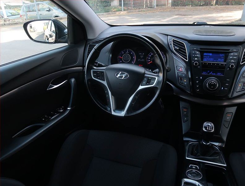 Hyundai i40 (2012) 1.7 CRDi, Tempomat - fotka 7 z 20