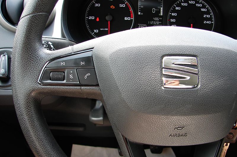 Seat Ibiza IV 1.4 TDi 75PS EcoMotive - fotka 20 z 32