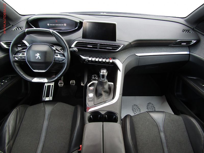 Peugeot 3008 (2017) 2.0 HDi, ČR, GT Line, navi - fotka 8 z 22