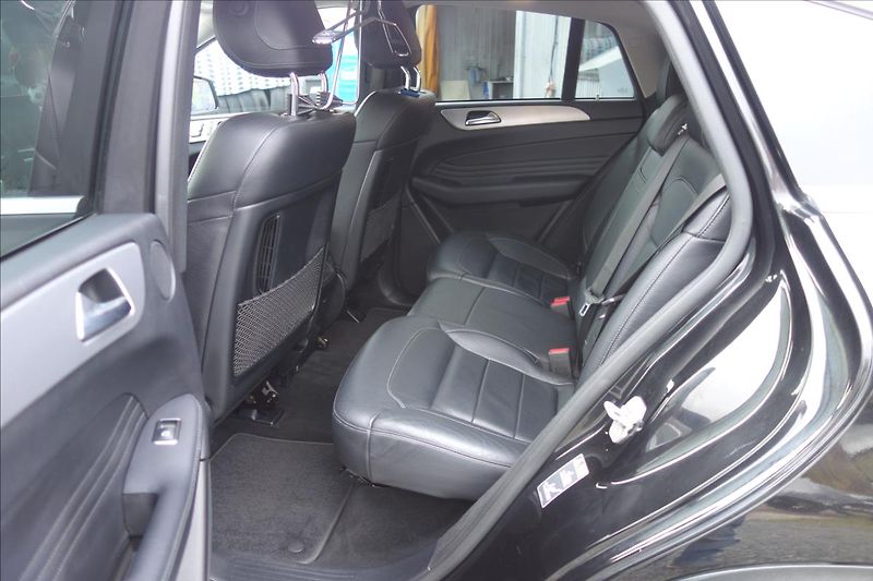 Mercedes-Benz GLE 350CDi 190KW,4 MAT.,KUPÉ. - fotka 14 z 39