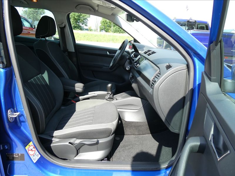 Škoda Fabia 1,0 TSi 70kW STYLE, po servise - fotka 25 z 41