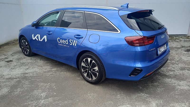 Kia Ceed SW (2025) 1,5 T-GDi GPF TOP - fotka 2 z 14
