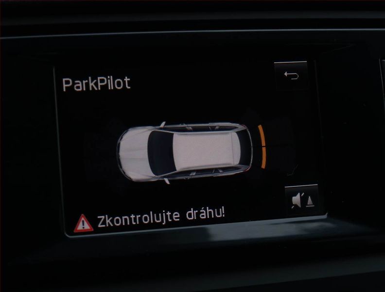 Škoda Octavia (2014) Elegance 1.8 TSI, 4X4 - fotka 18 z 18