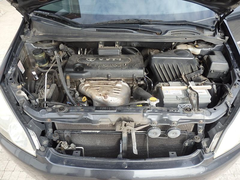 Toyota Avensis Verso 2.0 VVT-i 110 kW ZÁLOHOVÁNO - fotka 15 z 18