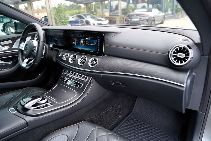 Mercedes-Benz CLS 400d AMG/4Matic/340 PS/Edice 1 - fotka 27 z 50
