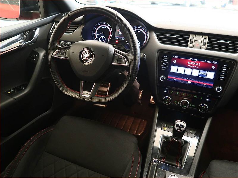 Škoda Octavia (2017) RS 230 2.0 TSI, LPG, Navi - fotka 7 z 17