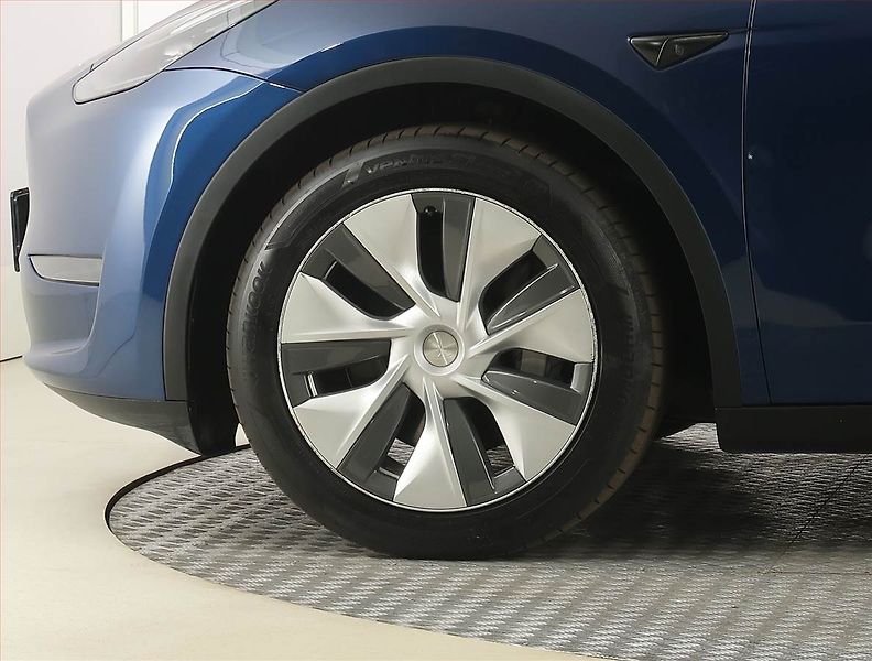 Tesla Model Y (2023) Long Range AWD 79kWh, SoH 93% - fotka 14 z 33