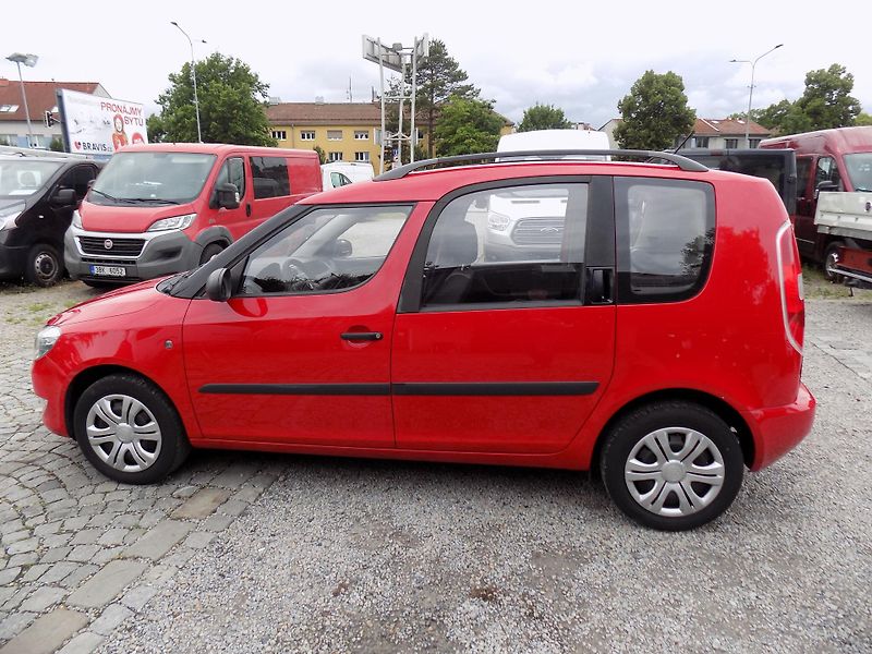 Škoda Roomster 1,2 TSI 63 KW ACTIVE, KLIMA - fotka 18 z 56