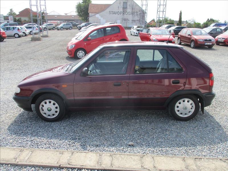 Škoda Felicia 1,3 GLXi, 50kW, + 4x pneu, - fotka 8 z 18