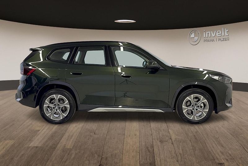 BMW X1 sDrive18d - fotka 2 z 14