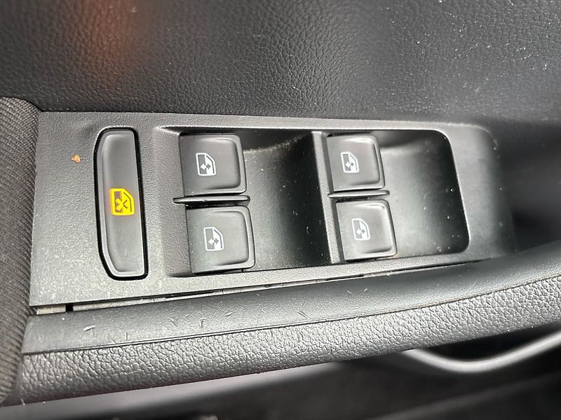 Škoda Fabia Monte Carlo - fotka 21 z 25