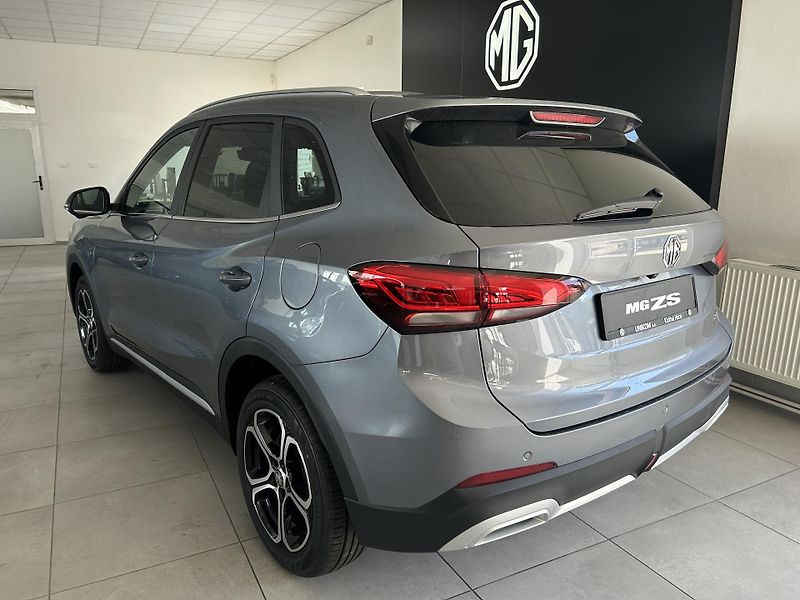 MG ZS (2026) 1,5 HEV 145kW Emotion - fotka 4 z 7