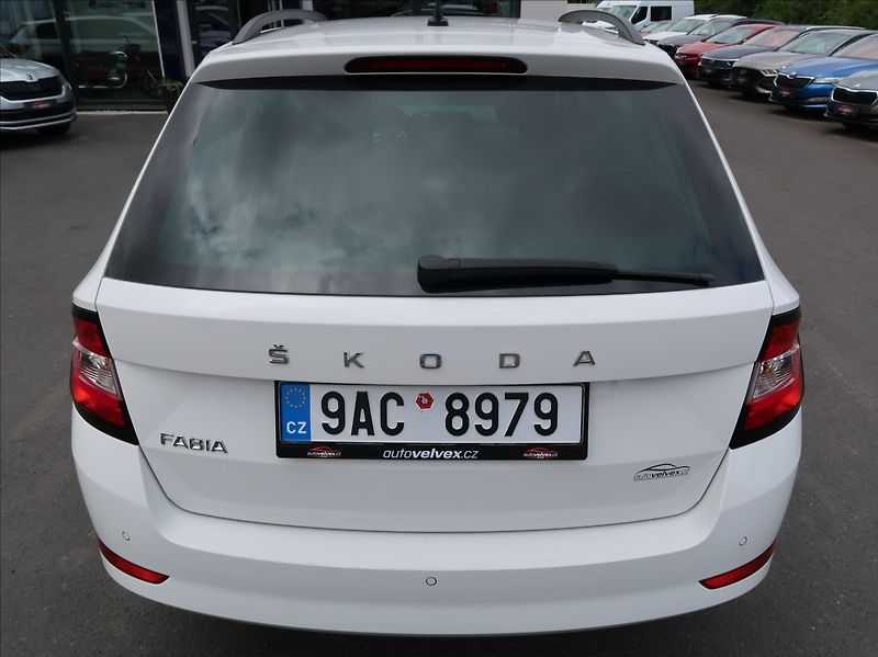 Škoda Fabia 1,0 TSi,70kW,1majČR,serv.k,DPH - fotka 8 z 28