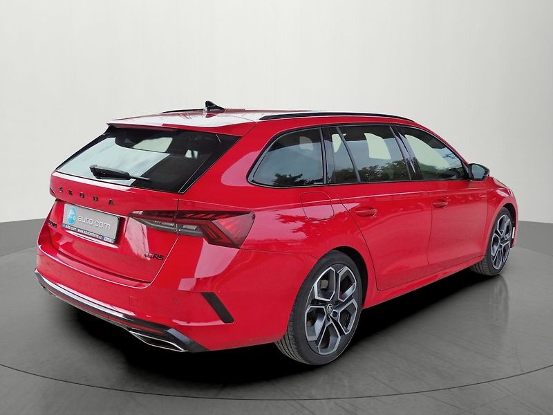 Škoda Octavia 2.0 TSI 180kW DSG RS ČR DPH - fotka 4 z 29