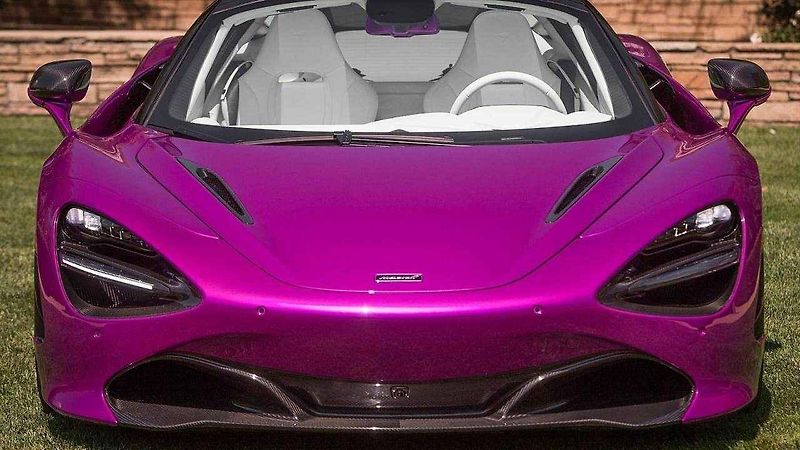 McLaren 720S a Rolls-Royce Dawn v odstínech sběratele Michaela Fuxe.