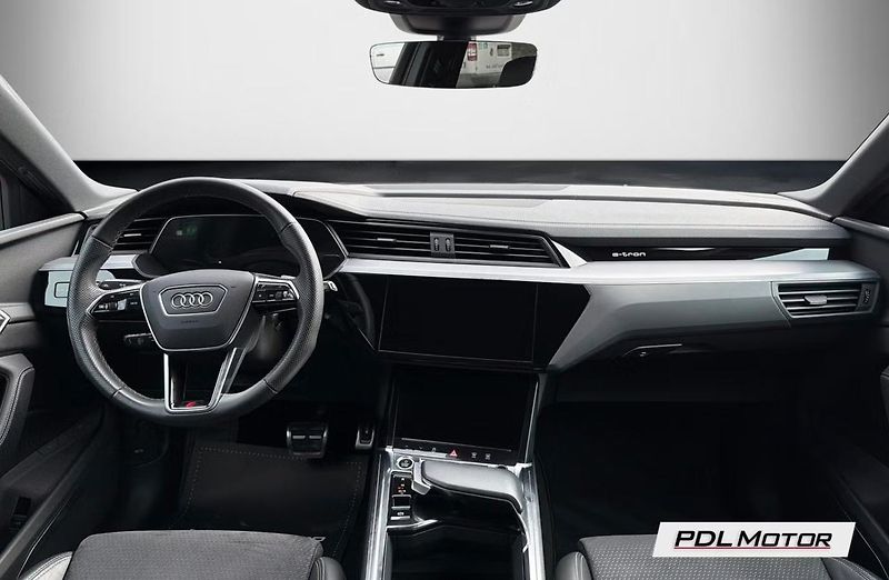 Audi Q8 e-tron 50 Q Kamera Tažné Vzduch LED - fotka 8 z 13
