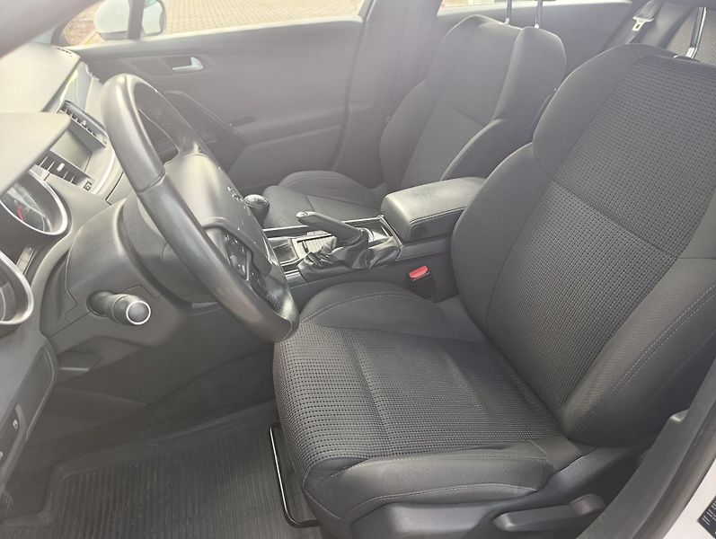 Peugeot 508 (2016) 2. MAJITEL SERVISNÍ KNIHA  - fotka 12 z 13