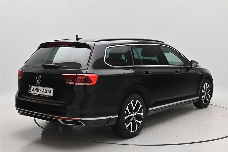 Volkswagen Passat 1,4 GTE 160 kW DSG Business Zá - fotka 5 z 30