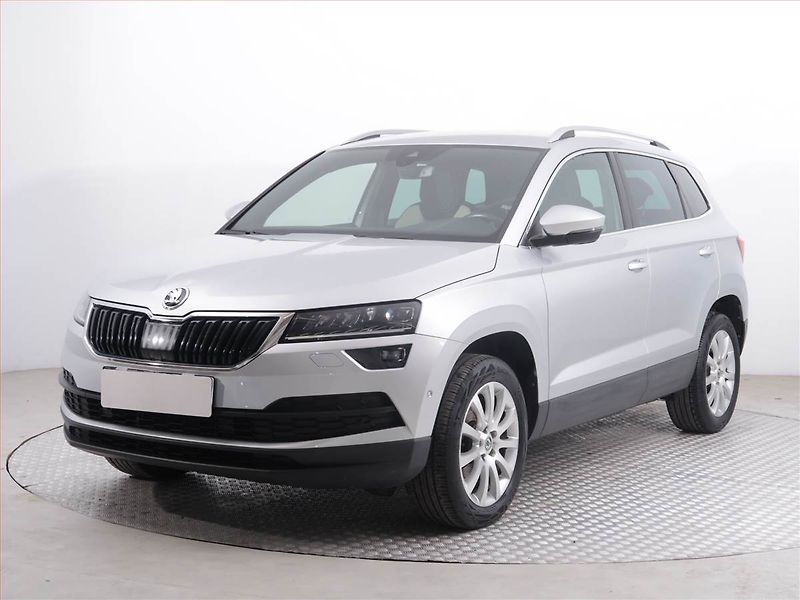 Škoda Karoq (2020) Style 1.5 TSI - fotka 2 z 22