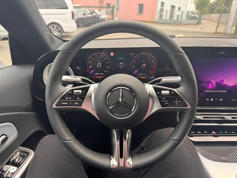 Mercedes-Benz CLA (2026) 200 Shooting Brake - fotka 13 z 25