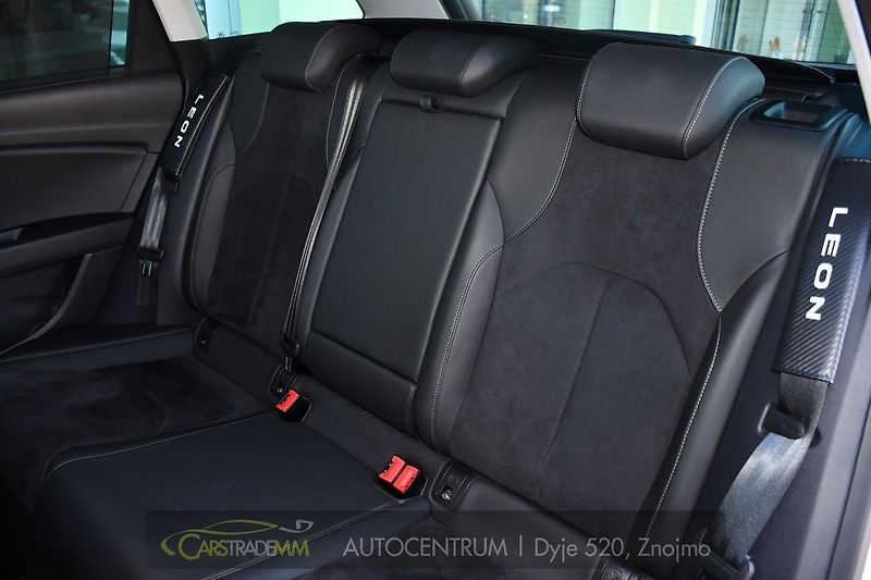 Seat Leon 1.8TSi Xcellence LED - fotka 15 z 57