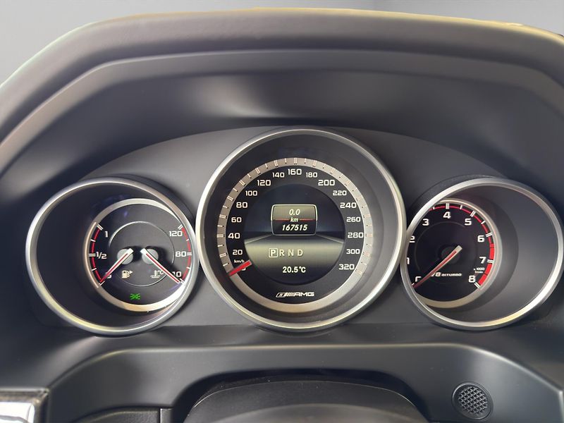 Mercedes-Benz Třídy E (2015) Mercedes-AMG E 63 S 4MATIC kom - fotka 12 z 21