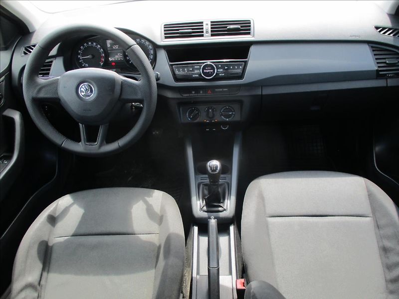 Škoda Fabia 1,4 TDi 66kw Klima bez koroze - fotka 11 z 24
