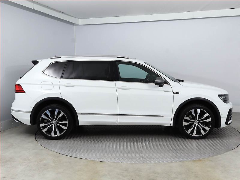 Volkswagen Tiguan Allspace (2019) R-Line 2.0 BiTDI - fotka 6 z 22