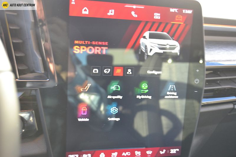 Renault Austral TECHNO MHEV 160 AUTO - fotka 29 z 48