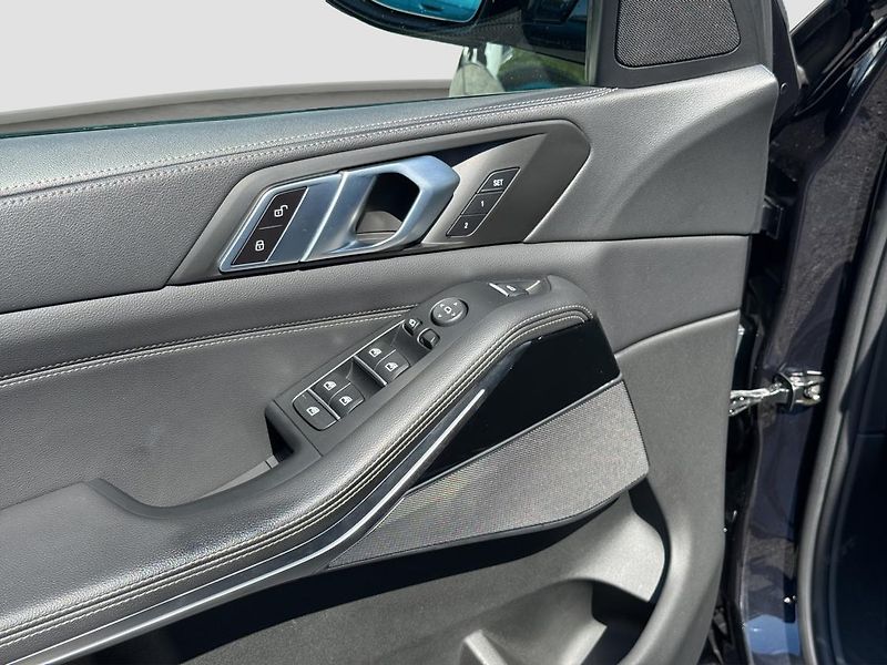 BMW X5 xDrive30d - fotka 8 z 23
