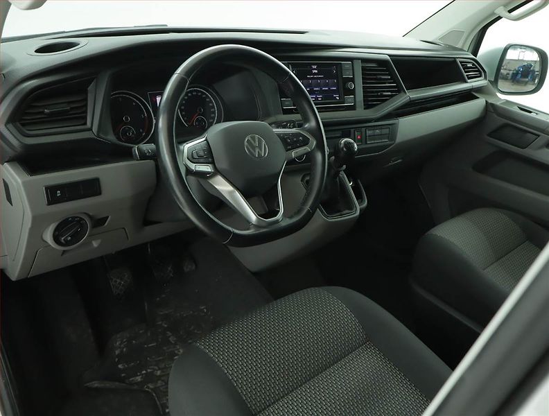 Volkswagen Transporter (2023) 2.0 TDI, ČR, 1Maj - fotka 8 z 16