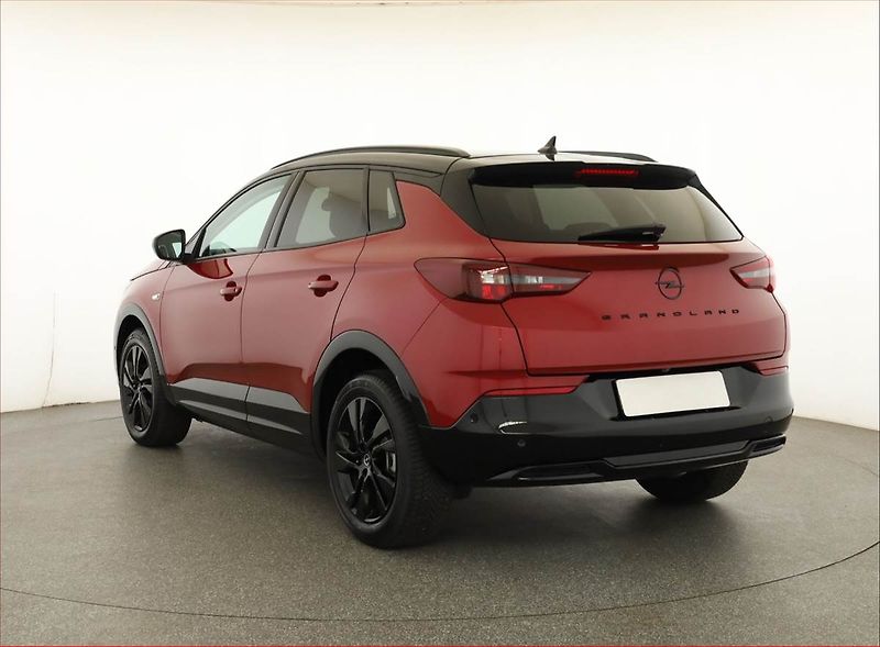 Opel Grandland X (2023) 1.2 Turbo - fotka 4 z 21