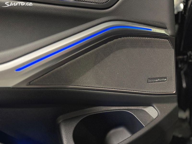 BMW Řada 3 330XD M-Sport 195kW - fotka 34 z 37