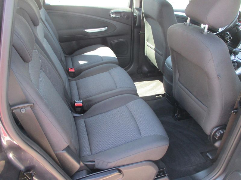 Ford S-MAX (2006) 2,0 TDCI - fotka 7 z 10