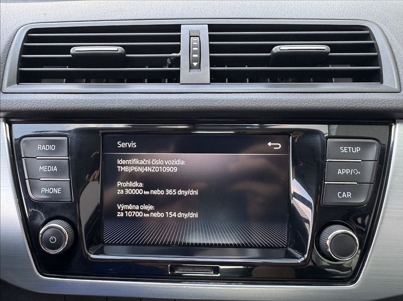 Škoda Fabia 1,0 TSI DPH tažné 1maj původČR - fotka 41 z 50