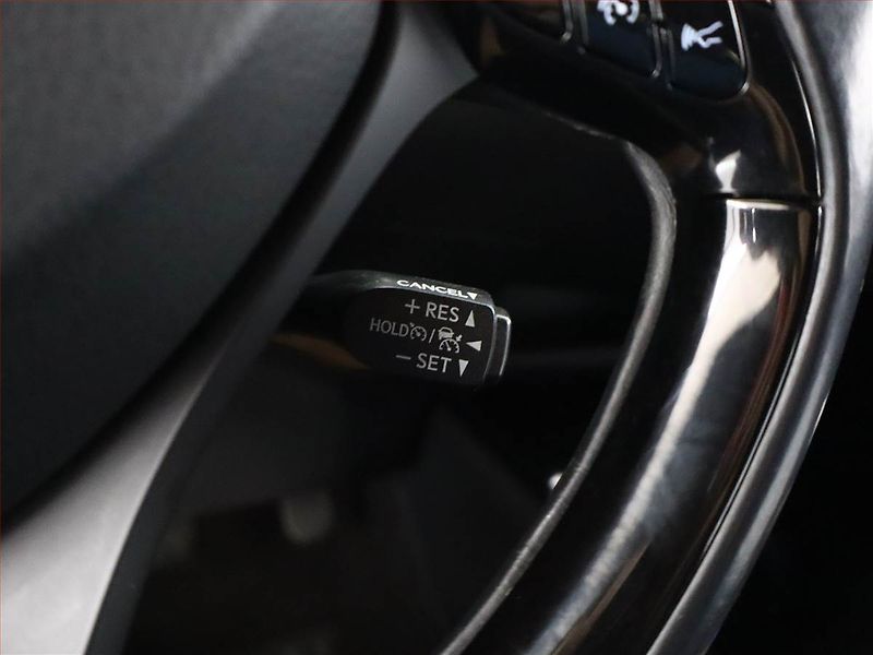 Toyota C-HR (2017) 1.2 Turbo, Automat, Navi - fotka 20 z 20
