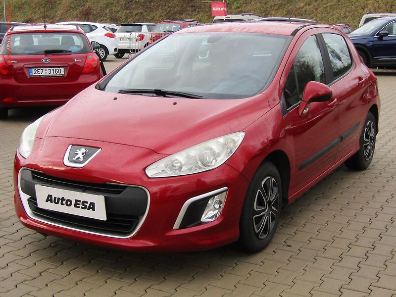 Peugeot 308 (2012) 1.4i 16V, ČR, AC - fotka 3 z 15