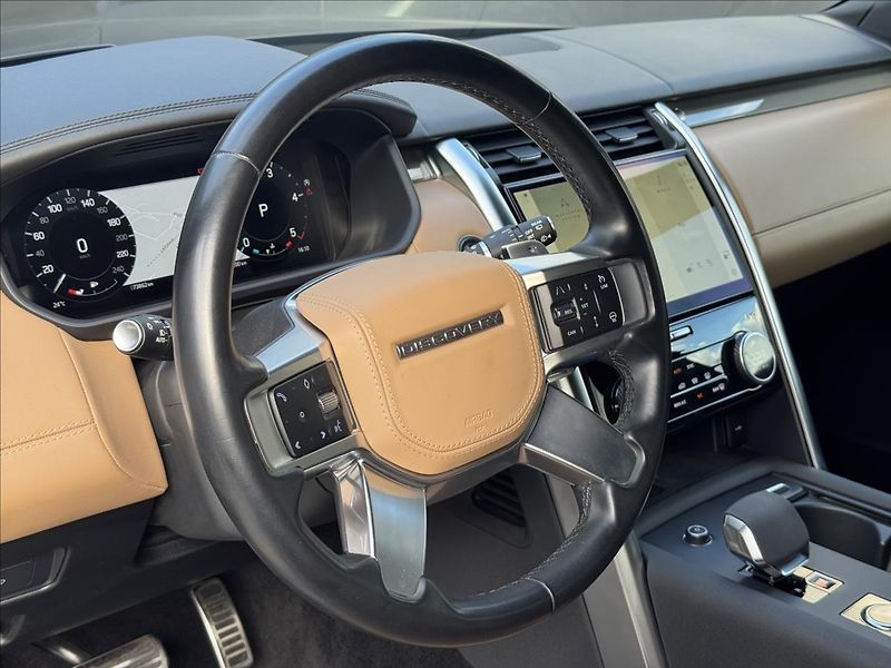 Land Rover Discovery 3,0 D300 Metropolitan Ed. AWD - fotka 10 z 39