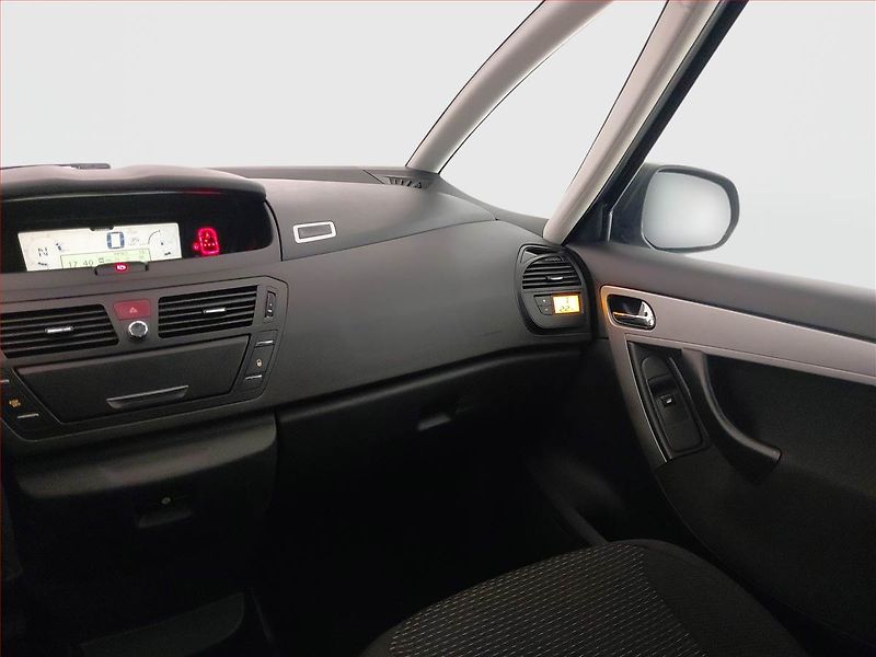 Citroën C4 Picasso (2010) 1.6 HDi, Automat, 7 míst - fotka 8 z 20