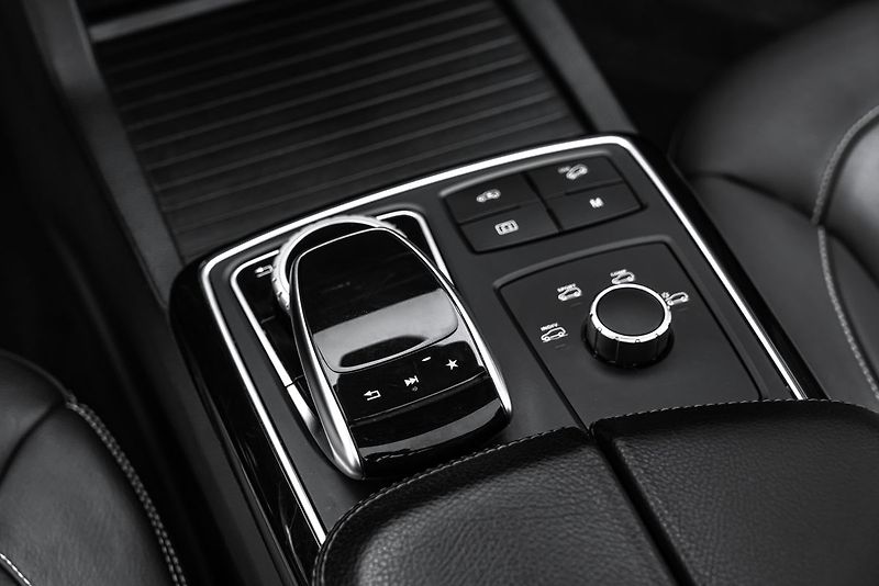Mercedes-Benz GLE panorama, asistenty - fotka 18 z 23