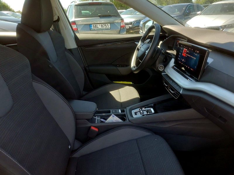 Škoda Octavia (2026) SELECTION 1,5 TSI 85 kW DSG - fotka 6 z 16