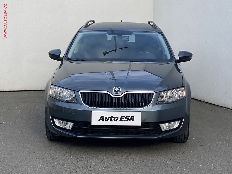 Škoda Octavia (2015) 1.4 TSi, Elegance, DSG, +kola - fotka 2 z 20
