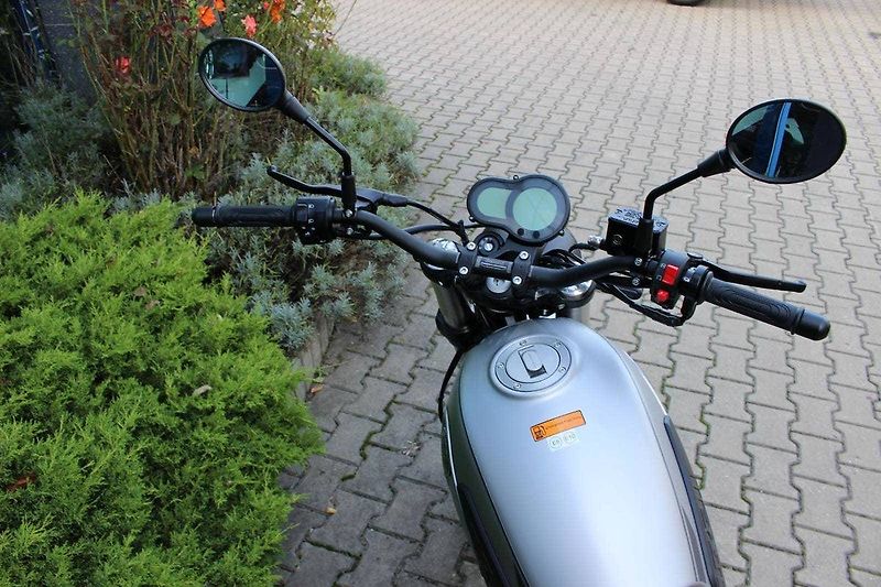 Benelli Leoncino 500 Trail (2024) NYNÍ NOVÁ CENA AKCE - fotka 5 z 8