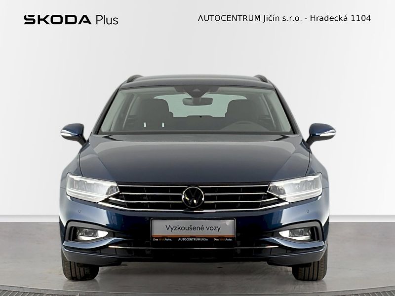Volkswagen Passat (2022) Business 2.0 TDI 110kW - fotka 4 z 33