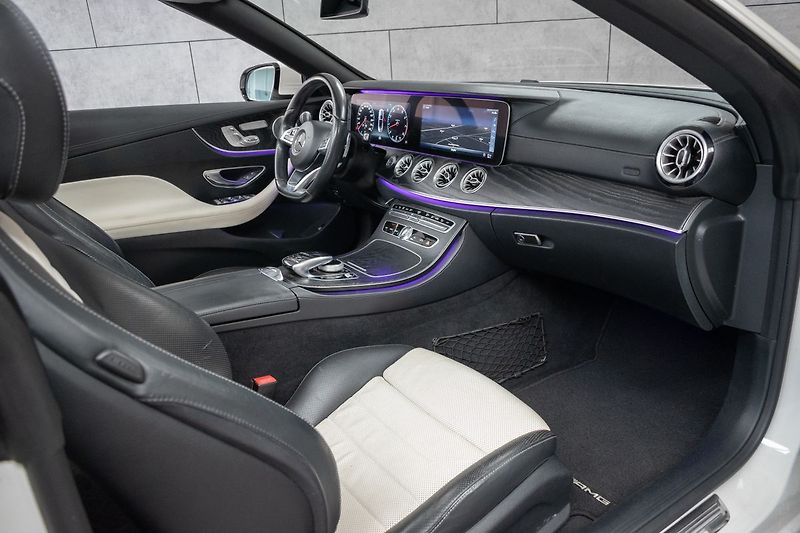 Mercedes-Benz Třídy E E400 AMG*4MATIC*AIRMATIC* - fotka 17 z 36