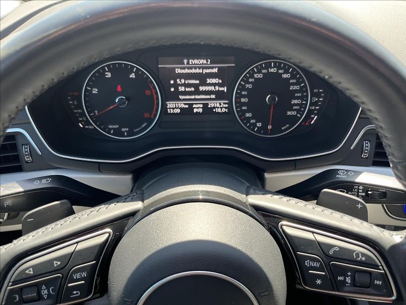 Audi A5 2.0 SPORTBACK 40 TDi 4x4 S-TRO - fotka 34 z 56