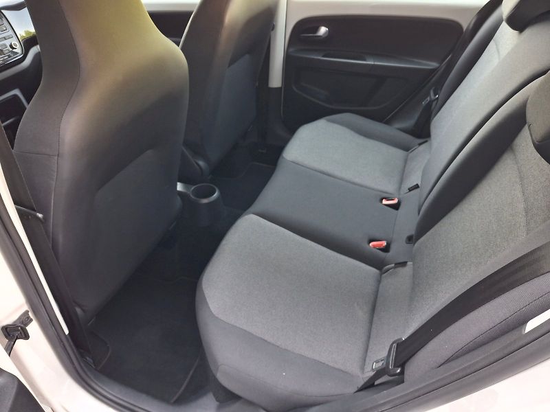 Volkswagen up! (2016) Move 1,0MPi 44kW - fotka 7 z 24