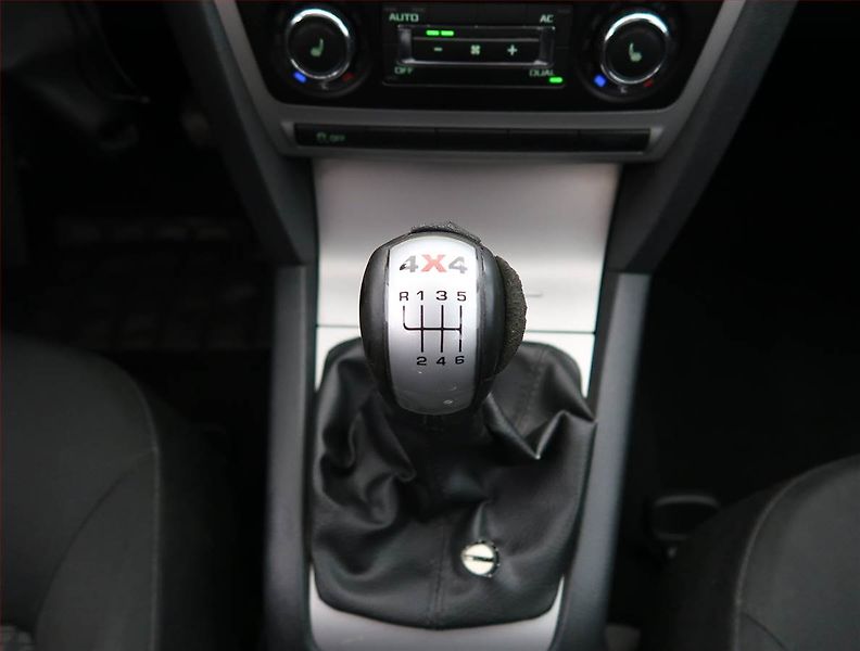 Škoda Octavia (2010) 1.8 TSI, jezdí výborně - fotka 13 z 21
