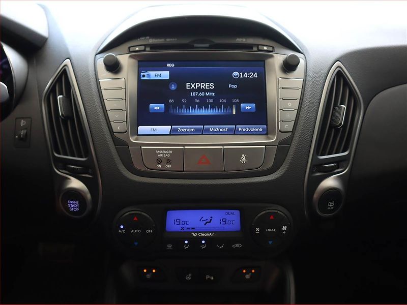 Hyundai ix35 (2014) 2.0 GDI, 4X4, Automat - fotka 12 z 21